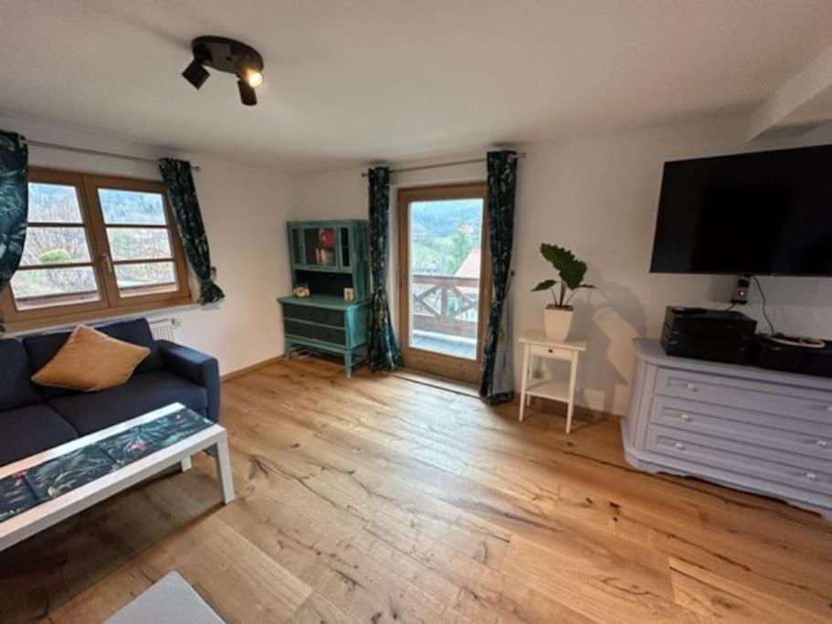 Charmante Farbenfrohe Wohnung Fuer Zwei Fischbachau Buitenkant foto
